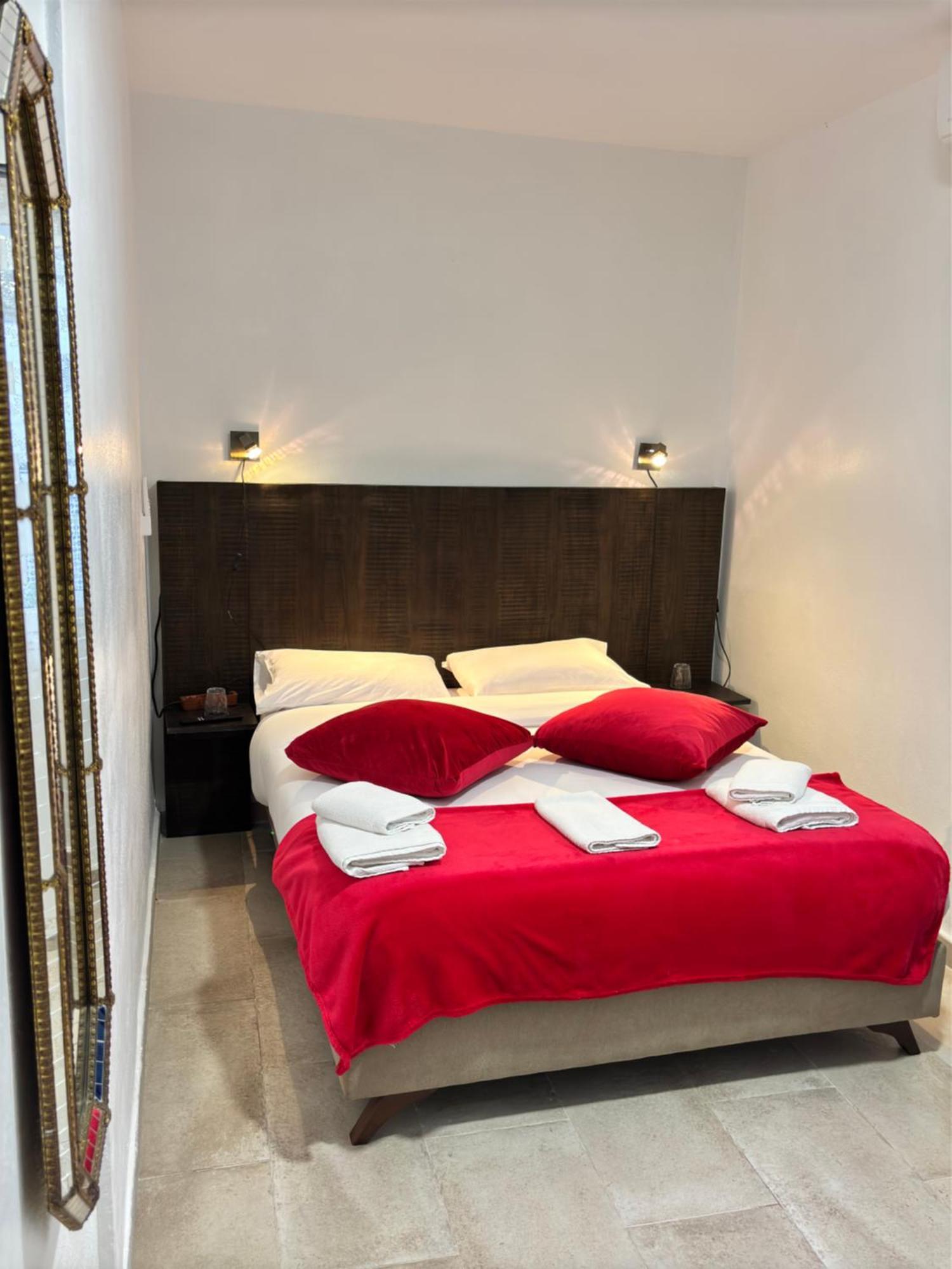 Shanti'S Andalusian Rooms Malaga Zewnętrze zdjęcie